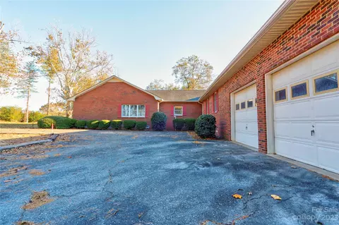 203 Lewis Rd, Lawndale, NC 28090 photo 5