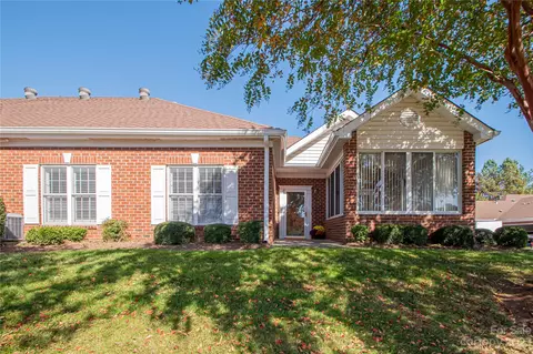 8218 Windsor Ridge Dr, Charlotte, NC 28277