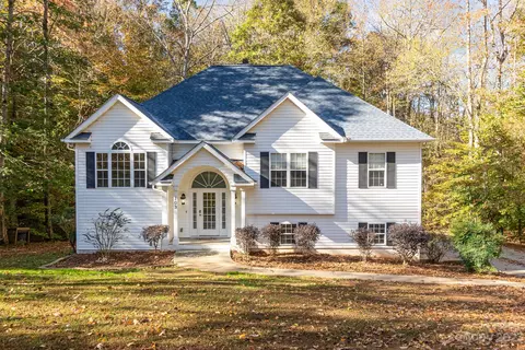 103 Kenton Ct, Troutman, NC 28166