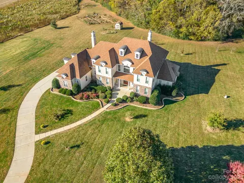6224 Medlin Rd, Monroe, NC 28112