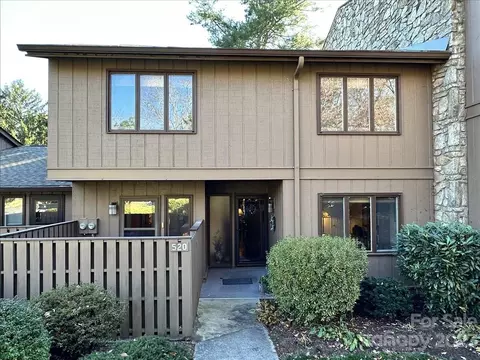 520 Crowfields Ln, Asheville, NC 28803