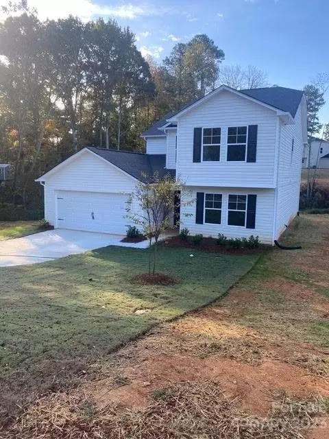 1676 Old Lynwood Cir, Lancaster, SC 29720