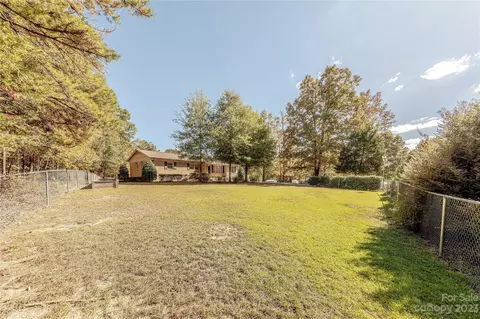 962 Community Ln, Lancaster, SC 29720 photo 17