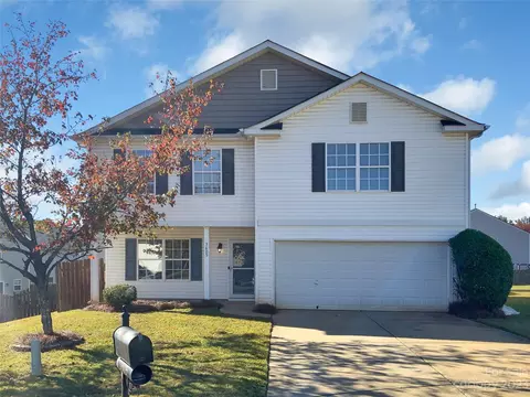 3605 Shallow Oak Ct, Charlotte, NC 28269