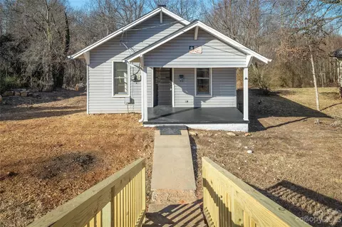 76 Archer St, Granite Falls, NC 28630