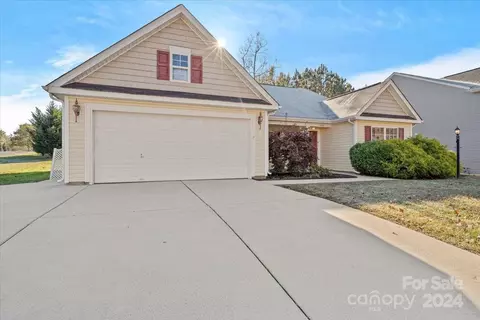 1441 Donegal Dr, Clover, SC 29710
