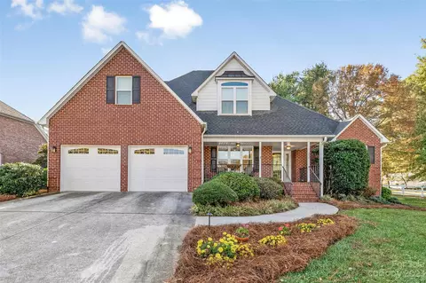 257 Scottsdale Dr, Advance, NC 27006