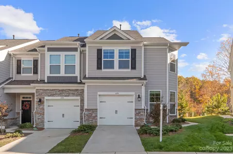 624 Altamonte Dr, Lake Wylie, SC 29710