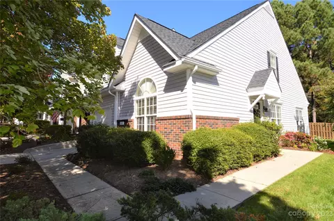 245 Pineville Forest Dr, Pineville, NC 28134