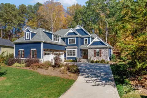 7655 Cottonwood Dr, Denver, NC 28037
