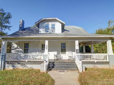 301 Sacco St, Belmont, NC 28012