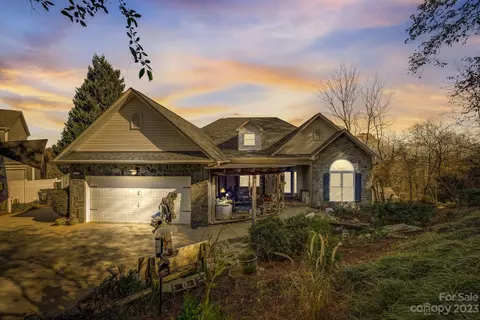 10402 Quiet Bay Ct, Charlotte, NC 28278