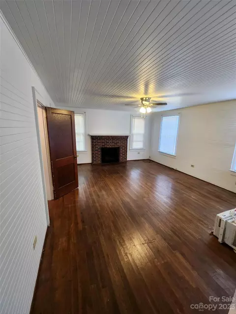 2239 Nc 10 E Hwy E, Conover, NC 28613 photo 9