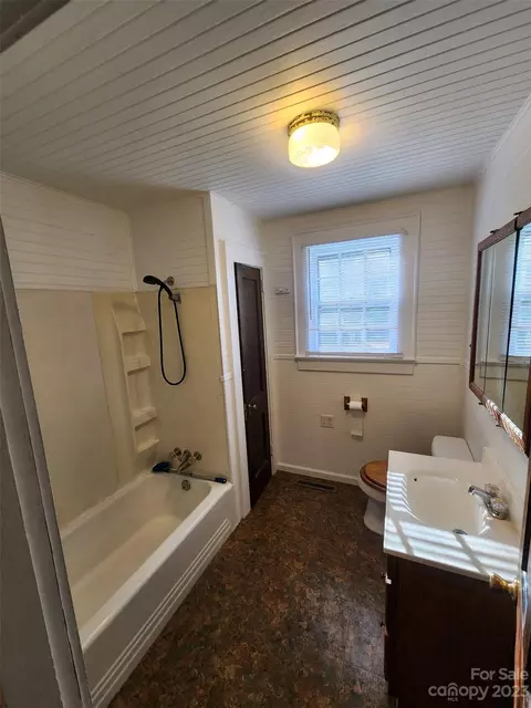 2239 Nc 10 E Hwy E, Conover, NC 28613 photo 15