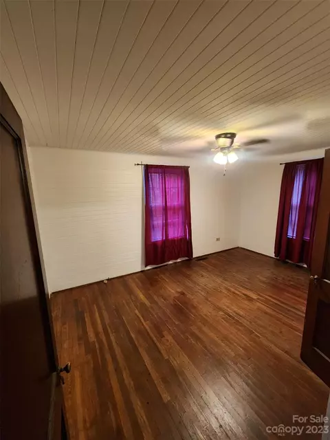 2239 Nc 10 E Hwy E, Conover, NC 28613 photo 11
