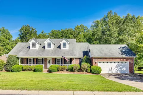 337 Quinn Rd, Clover, SC 29710