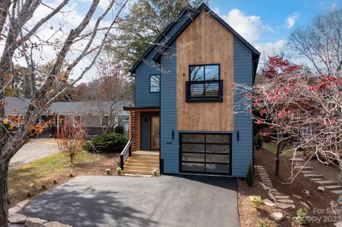 646 New Haw Creek Rd, Asheville, NC 28805
