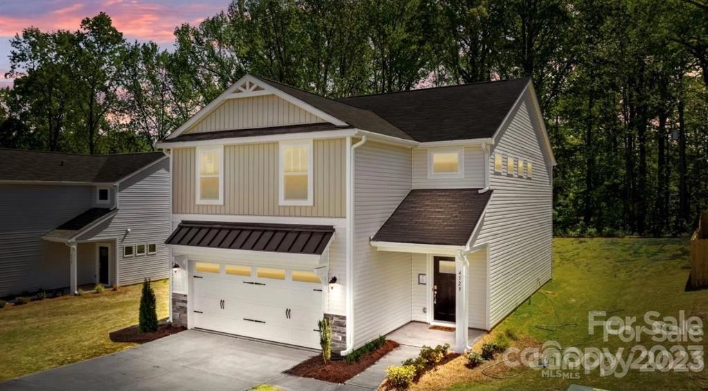 4512 Victory 11 Ln Unit 11  