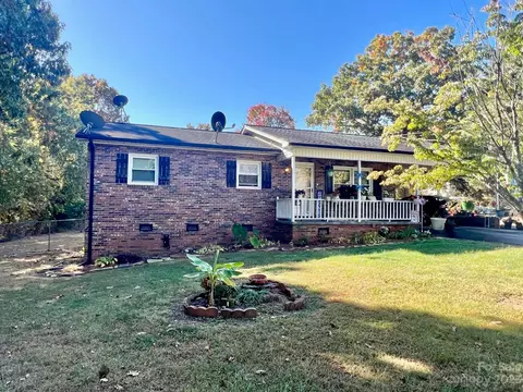 42 Allendale Ln, Taylorsville, NC 28681