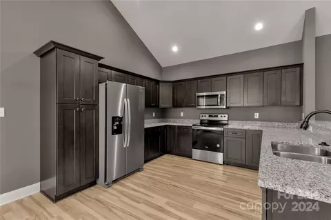 3004 Laurens Ct, Lancaster, SC 29720