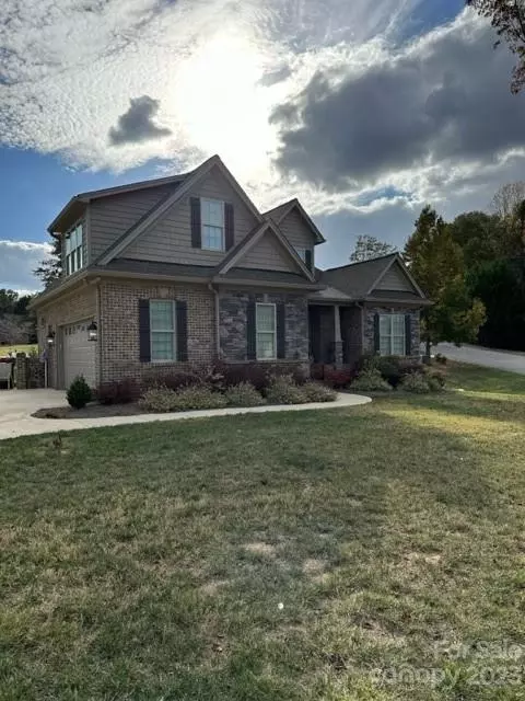 335 Wintergreen 60 Ct #60, Kings Mountain, NC 28086