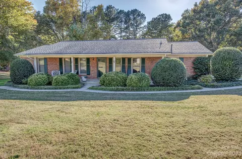 3603 Heather Ln, Gastonia, NC 28056