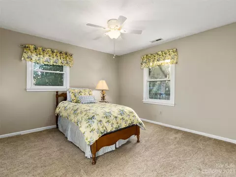 95 Leaf Ln, Clyde, NC 28721 photo 24
