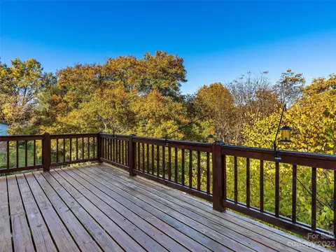 95 Leaf Ln, Clyde, NC 28721 photo 17