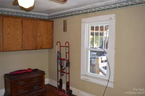 543 State St, Marion, NC 28752 photo 27