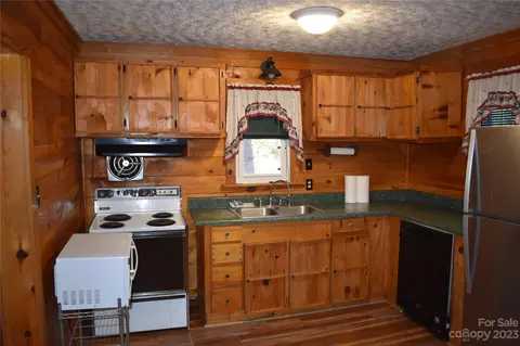 543 State St, Marion, NC 28752 photo 19