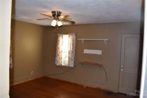 543 State St, Marion, NC 28752 photo 22