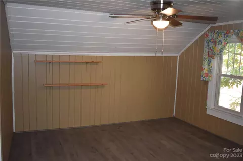 543 State St, Marion, NC 28752 photo 36