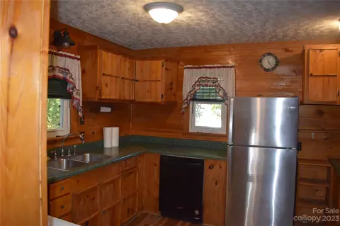 543 State St, Marion, NC 28752 photo 16