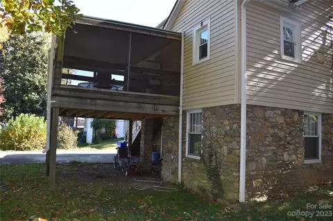 543 State St, Marion, NC 28752 photo 13