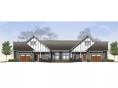155 Golden Aster Dr, Laurel Park, NC 28739