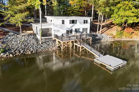 404 Waterway Dr, Lexington, NC 27292