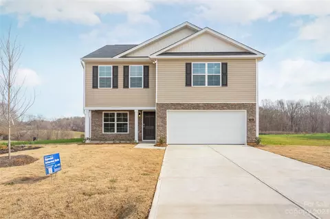 135 Carriage Cove Cir, Mocksville, NC 27028