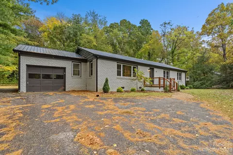 14 Crockett Ave, Asheville, NC 28805