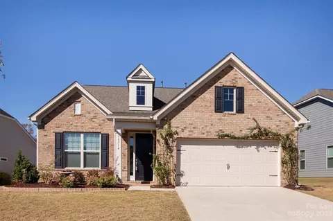 15714 Oleander Dr, Charlotte, NC 28278