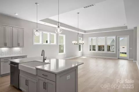 6043 Waldorf Ave, Monroe, NC 28110 photo 5