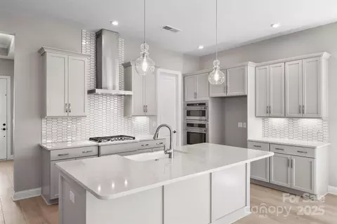 6043 Waldorf Ave, Monroe, NC 28110 photo 4