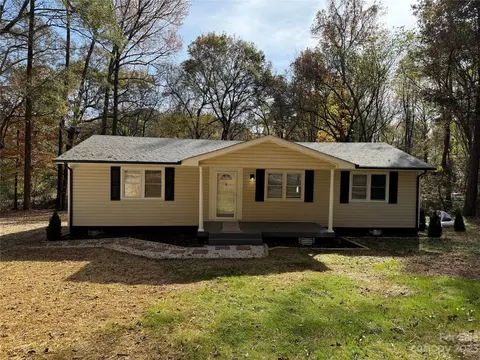 58 Dunn St, Belmont, NC 28012