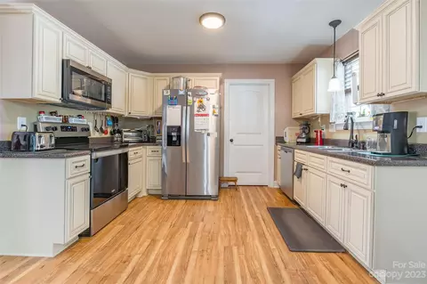 962 Westminster Dr, Lancaster, SC 29720 photo 6