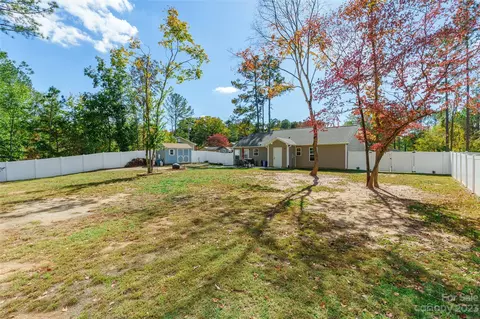 962 Westminster Dr, Lancaster, SC 29720 photo 19