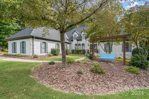 15011 Crooked Branch Ln, Charlotte, NC 28278