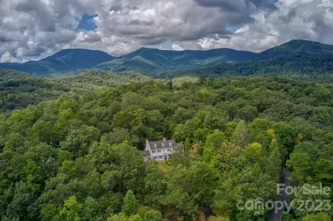 766 Carolina Dr, Tryon, NC 28782
