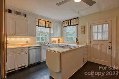 766 Carolina Dr, Tryon, NC 28782 photo 24