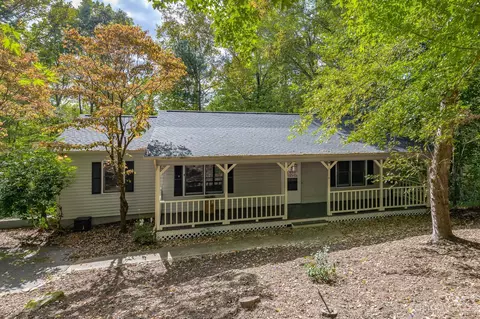 1555 Indian Hills Dr, Lenoir, NC 28645