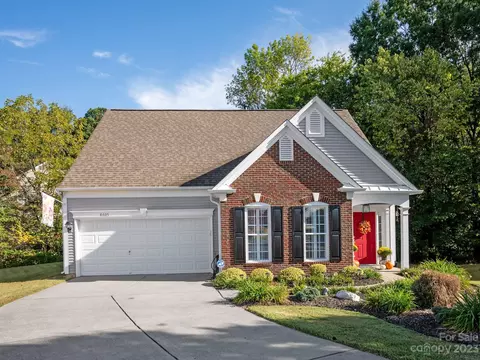 8605 Annabel Lee Ln, Charlotte, NC 28277