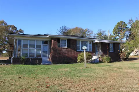 343 Providence Rd, Forest City, NC 28043